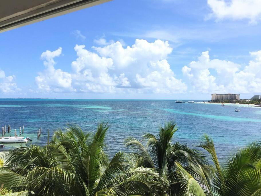 Apartment Amazing Ocean Front. 418